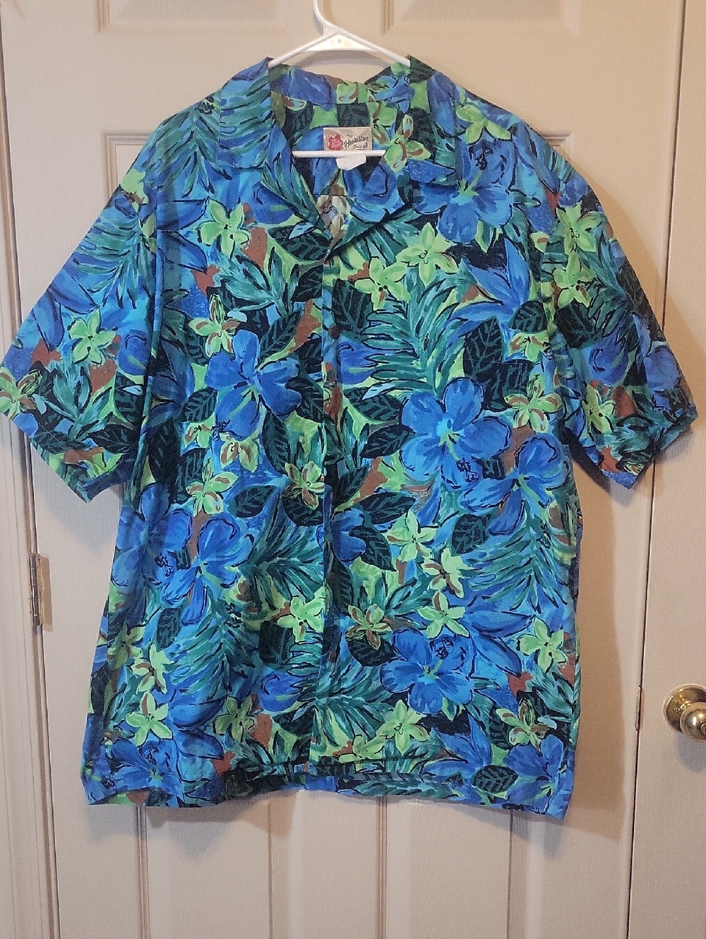 Hilo Hattie Blue and Green Tropical Floral Camp Shirt